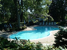 Gorgeous Waterfront Condo For Rent in Waterford, MI (Photo 4 of 6)