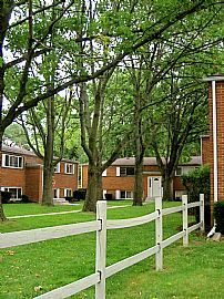 Spacious 2 Bedroom Apartments in Columbus, OH (Photo 4 of 6)
