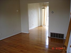 Beautiful Townhome in Harrisonburg, VA (Photo 3 of 3)