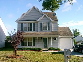 Beautiful 3 Bedroom Home with OPEN FLOOR in Suffolk, VA
