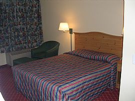 Are you looking for a month to month lea in San Diego, CA (Photo 2 of 3)