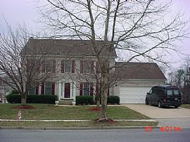 5 Bed, 3.5 Bath, Colonial, 2 car garage in Accokeek, MD