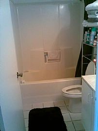 Amazing Condo Move In Right Now in Hollywood, FL (Photo 1 of 5)