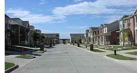 Great Location Plano Townhome in Plano, TX (Photo 5 of 6)