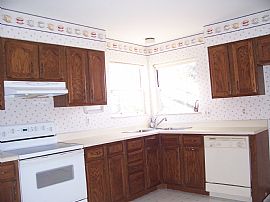 Great Neighborhood, schools in Ballwin, MO (Photo 2 of 3)