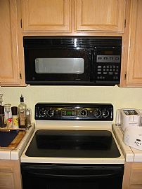 Colorful home in Cameron Park in Cameron Park, CA (Photo 6 of 6)