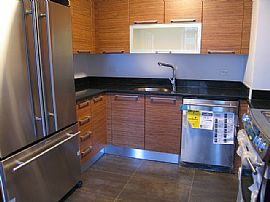 Brand New...2bdr/2bth Full Service Bldg. in Manhattan, NY (Photo 1 of 6)