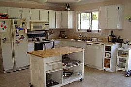 Adorable Ranch for Rent in Brighton, MI (Photo 3 of 4)