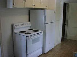 2BR DUPLEX BASEMENT GARAGE AVAIL NOW in Saint Louis Park, MN (Photo 3 of 4)