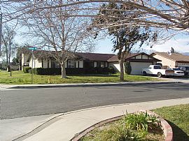 Large family ranch style home in Rialto, CA