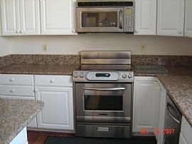 5 Bed Rms, 3.5 Baths SFH on 1/3 Acre in Leesburg, VA (Photo 6 of 6)