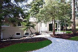 Fully Furnished 2-brm 2-bath Duplex Apt. in Seattle, WA