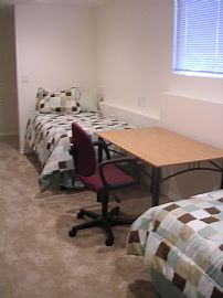 Fully Furnished 1 brm Duplex Apt. in Seattle, WA (Photo 5 of 6)