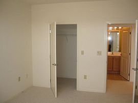 Luxurious LOFT Condo for Rent in Fairfax, VA (Photo 3 of 6)