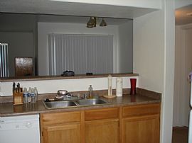 Nice 2 bdrm, 2 bath in Las Vegas, NV (Photo 2 of 6)