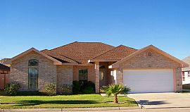 Like-New Golf Resort Home in Brownsville, TX