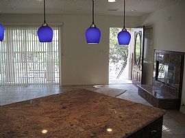 Luxurious Brand New Duplex in Woodland Hills, CA (Photo 4 of 6)