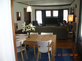 Spacious 2 bedroom,pets ok, near redline in Cambridge, MA (Photo 3 of 3)