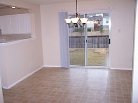 Beautiful large 3 bd 2.5 bth w/ gameroom in San Antonio, TX (Photo 4 of 6)