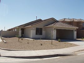 4BD/2BA in Great Location - Surprise, AZ in Surprise, AZ