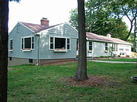 Lake Cochituate Waterfront Rental in Wayland, MA (Photo 6 of 6)