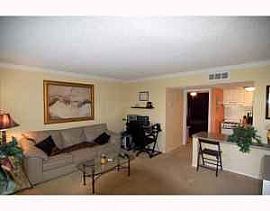 1/1 Condo in Prime Uptown Altamonte Area in Altamonte Springs, FL (Photo 2 of 4)