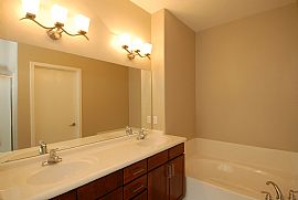 2 Mos.FREE!Upgraded Luxury Exec Townhome in Glendale, AZ (Photo 5 of 5)