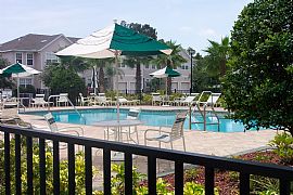 Spacious Two Story Parkstone Townhouse in Sarasota, FL (Photo 3 of 3)