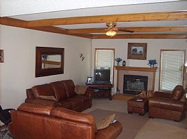 Spacious House in Olathe in Olathe, KS (Photo 3 of 6)