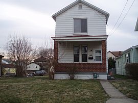 Single Family Home in Carnegie, PA