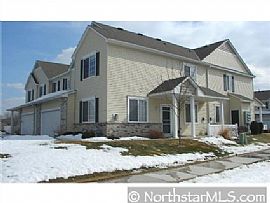 Beautiful townhome for rent! in Maple Grove, MN