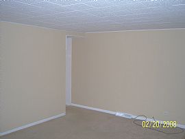 3 Bedroom Hometown Duplex in Hometown, IL (Photo 2 of 3)