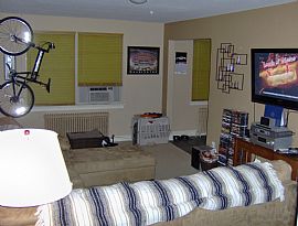 Great One Bdrm w/Den Condo in Washington, DC (Photo 4 of 4)