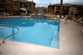 Furnished 2008 Golf Course Penthouse in Phoenix, AZ (Photo 2 of 6)