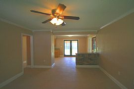 3br/ 2ba Suburban Living Experience in New Orleans, LA (Photo 3 of 6)