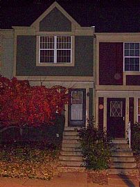 Suburban Townhome in Lakewood, CO
