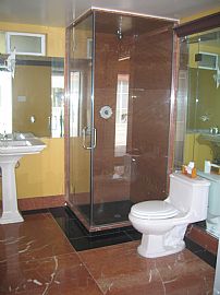 Ultra Modern Home 5 Bedrooms / 5 Baths in Los Angeles, CA (Photo 3 of 5)