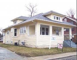 RTO Immaculate 2 Bed 2 Bath Bungalow in Elgin, IL (Photo 1 of 2)