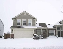 RTO Cozy 3 Bed Home with Spacious Rooms in Mundelein, IL