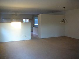 Great Price for Stunning Queen Creek Hom in Queen Creek, AZ (Photo 3 of 4)