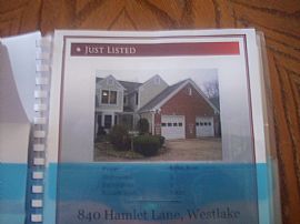 Ranch style Condo in Prime condition in Westlake, OH