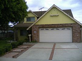 MOVE IN SPECIAL ON SPACIOUS HOUSE in Montebello, CA