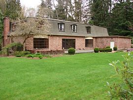 Luxury Home with acreage and privacy in Woodway, WA (Photo 2 of 6)