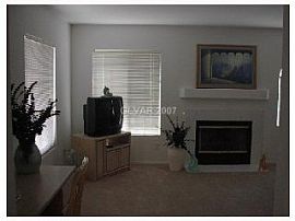 Furnished Townhouse - two story  in Henderson, NV (Photo 3 of 6)