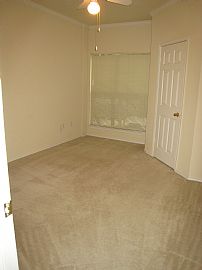 1 Bedroom Apartment. for Sublease in Austin, TX (Photo 3 of 6)