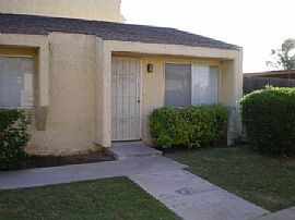 Terrific Two Bedroom Townhome For Rent in Mesa, AZ