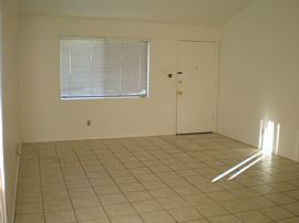 Terrific Two Bedroom Townhome For Rent in Mesa, AZ (Photo 3 of 6)