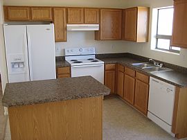 Free Rent, Easy to qualify in Queen Creek, AZ (Photo 2 of 4)