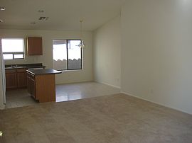 Free Rent, Easy to qualify in Queen Creek, AZ (Photo 3 of 4)