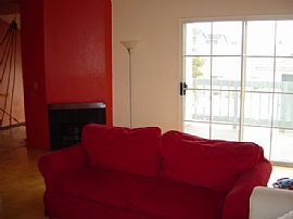 Sunny Townhome in Inglewood, CA